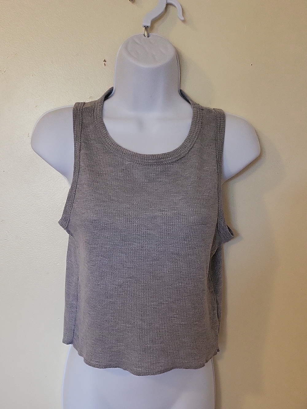 Women's Gray Ribbed Tank Top - Casual Knit Shell
